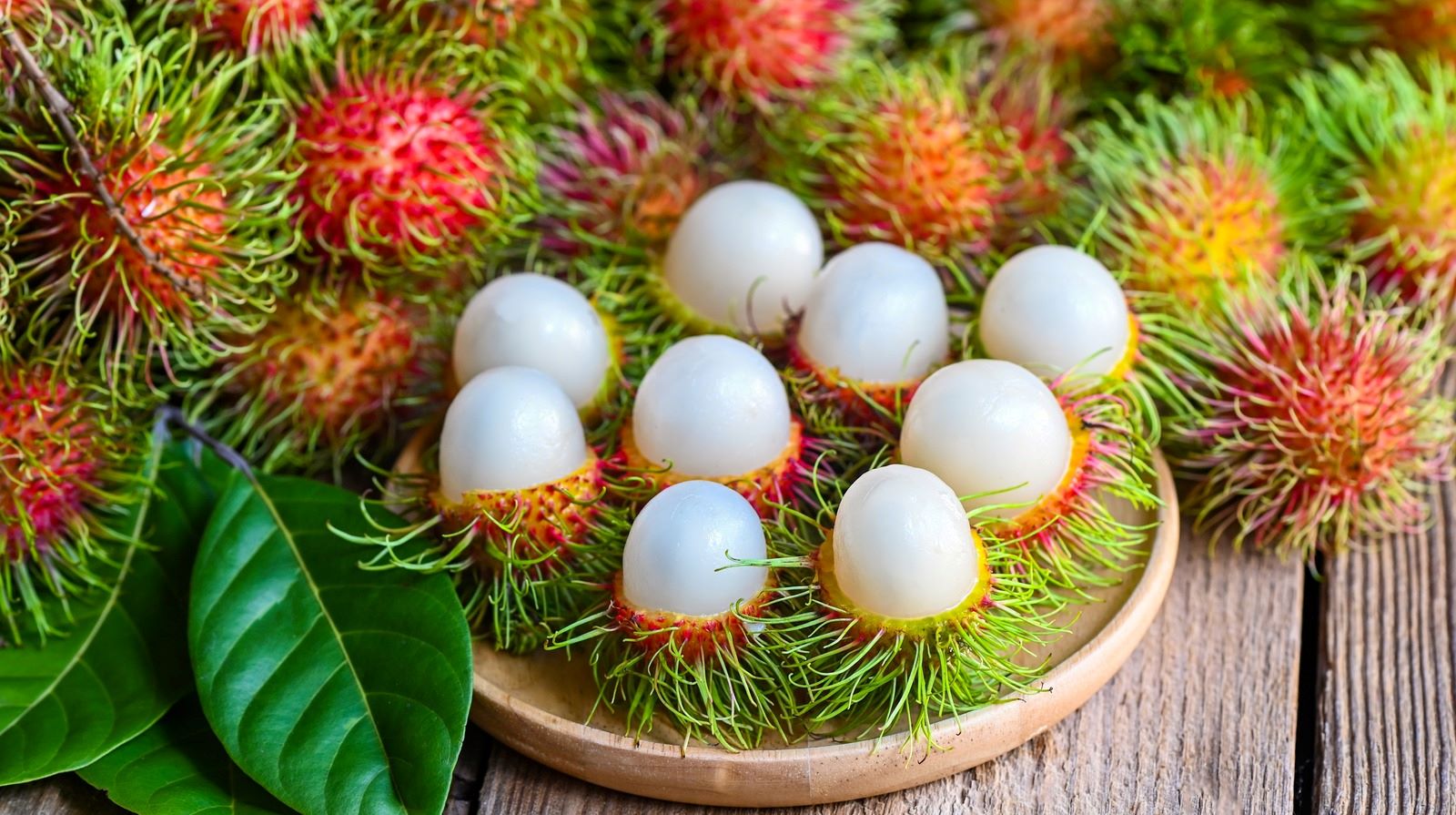 how-to-eat-rambutan-fruits