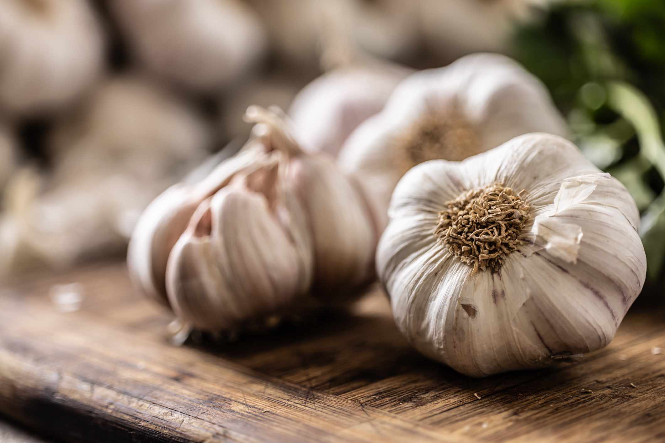 how-to-eat-raw-garlic-and-not-get-sick