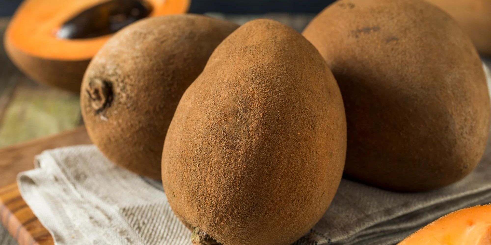 how-to-eat-raw-mamey