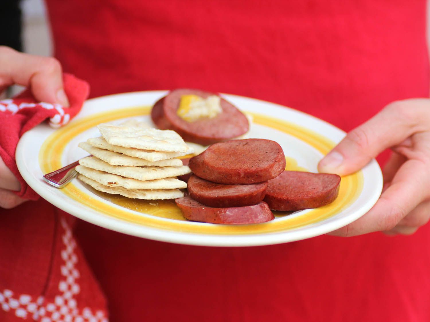 how-to-eat-ring-bologna