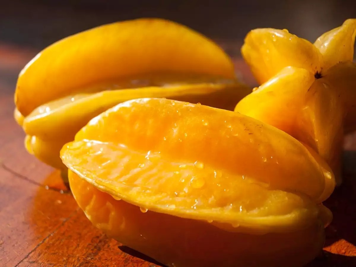 how-to-eat-ripe-starfruit