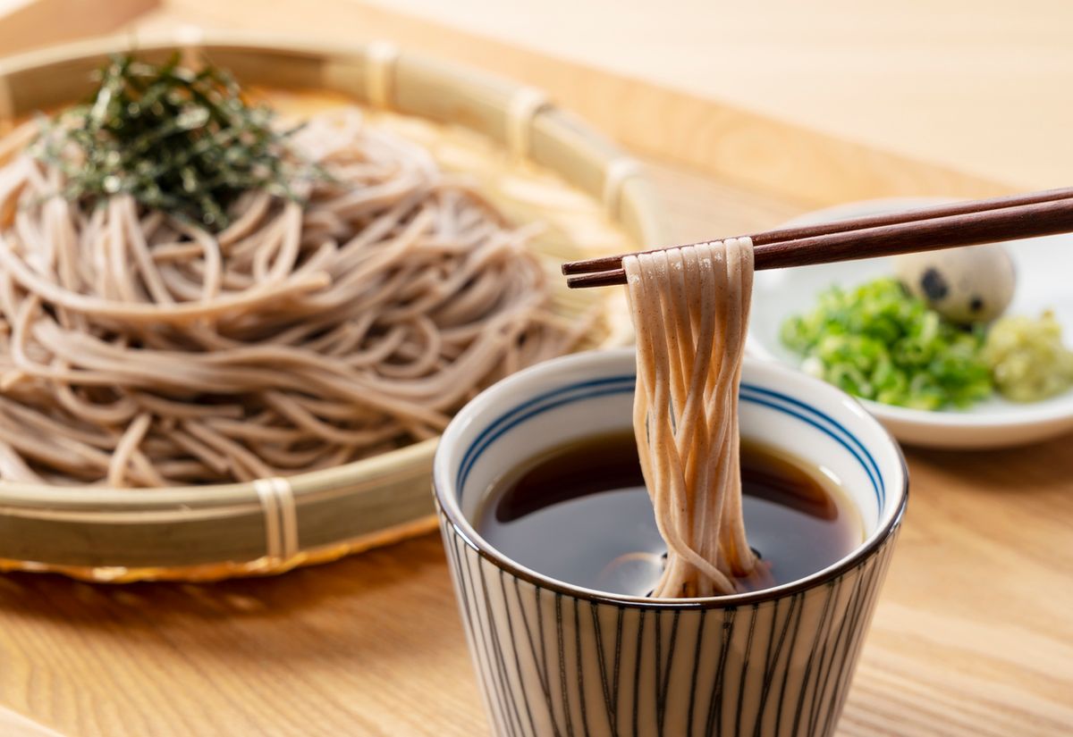 how-to-eat-soba-noodles-in-japan