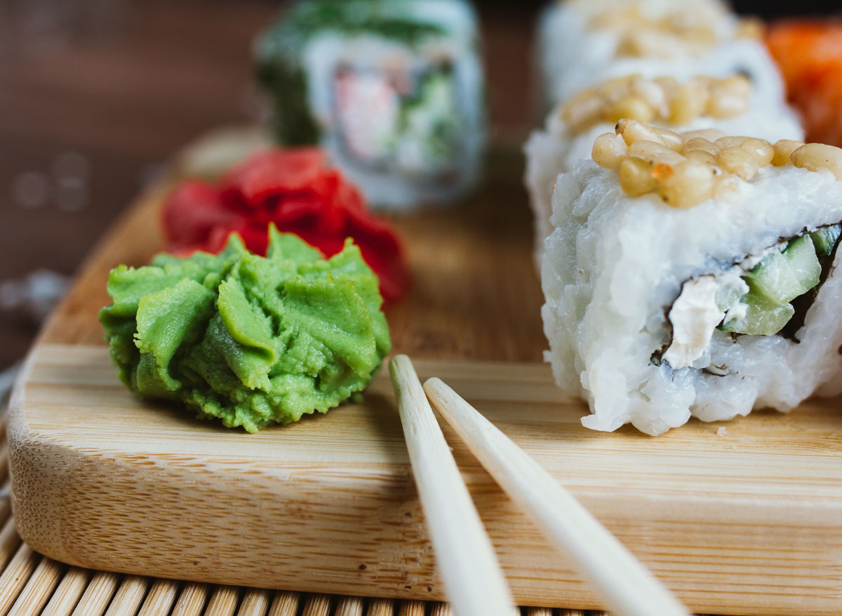 how-to-eat-sushi-ginger-wasabi