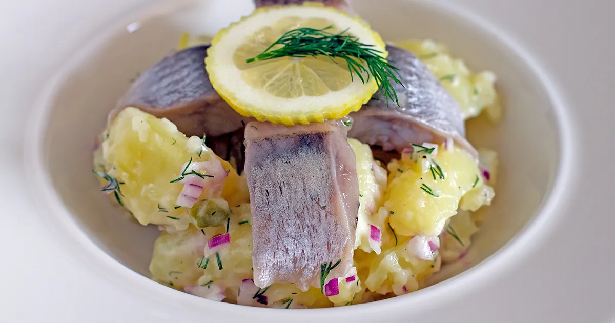 how-to-eat-swedish-pickled-herring