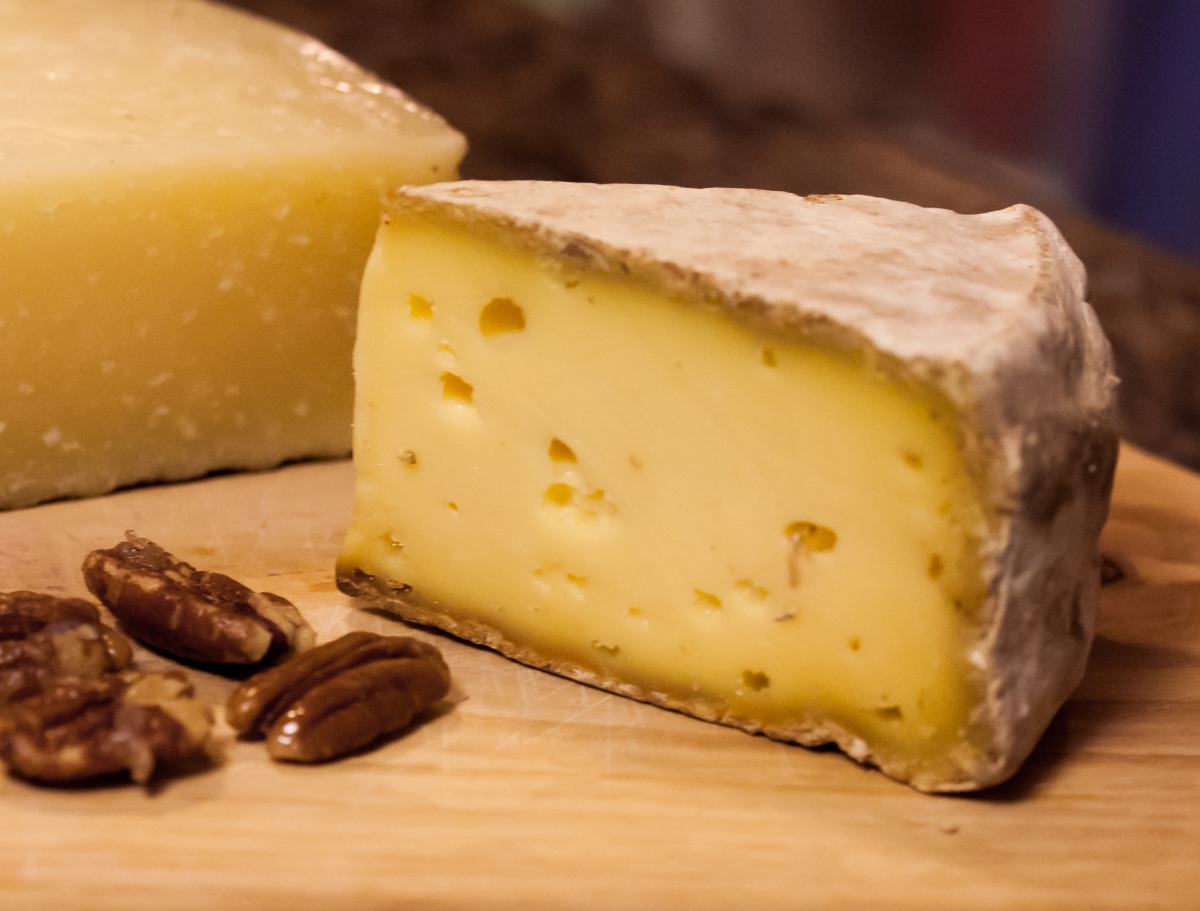 how-to-eat-tomme-cheese