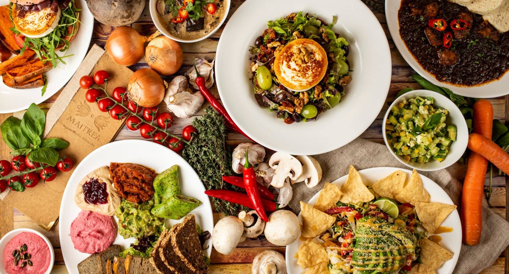 how-to-eat-vegan-at-restaurants