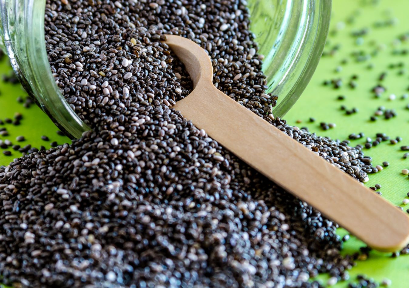 how-to-eat-whole-chia-seeds