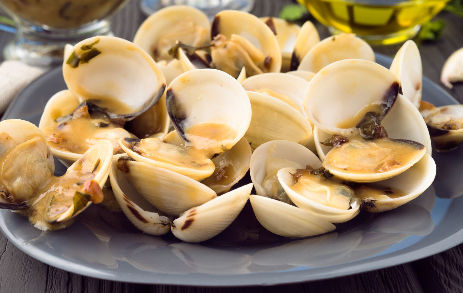 how-to-eat-whole-clams