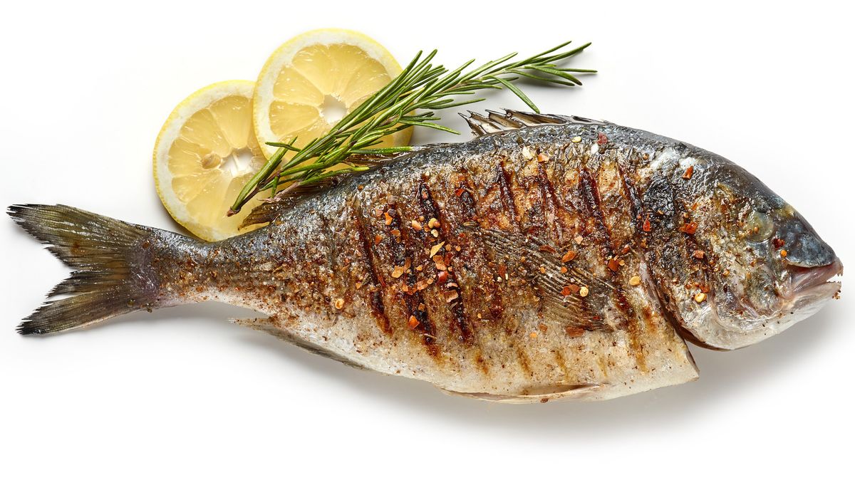 how-to-eat-whole-cooked-fish