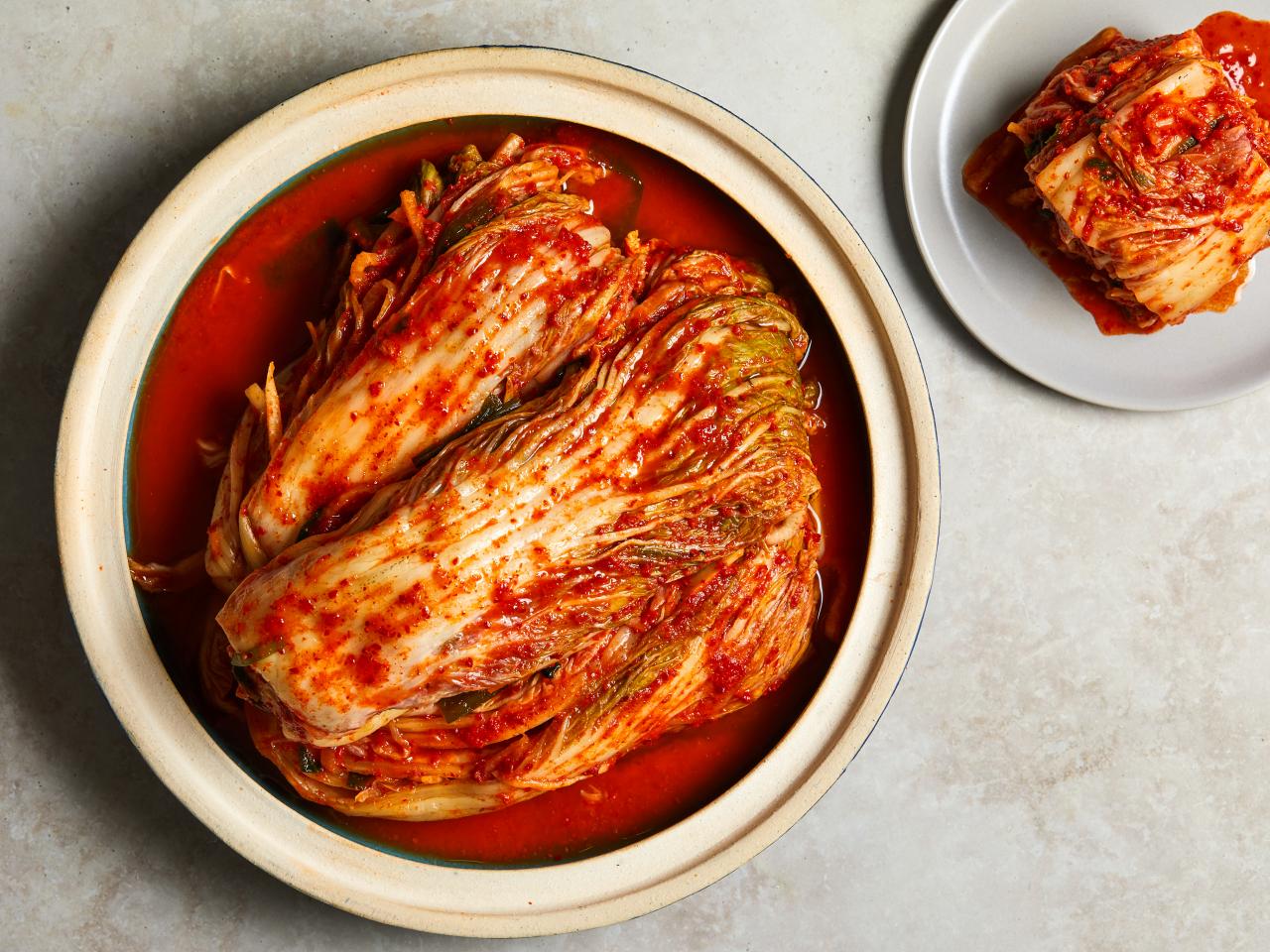 how-to-ferment-cabbage-kimchi