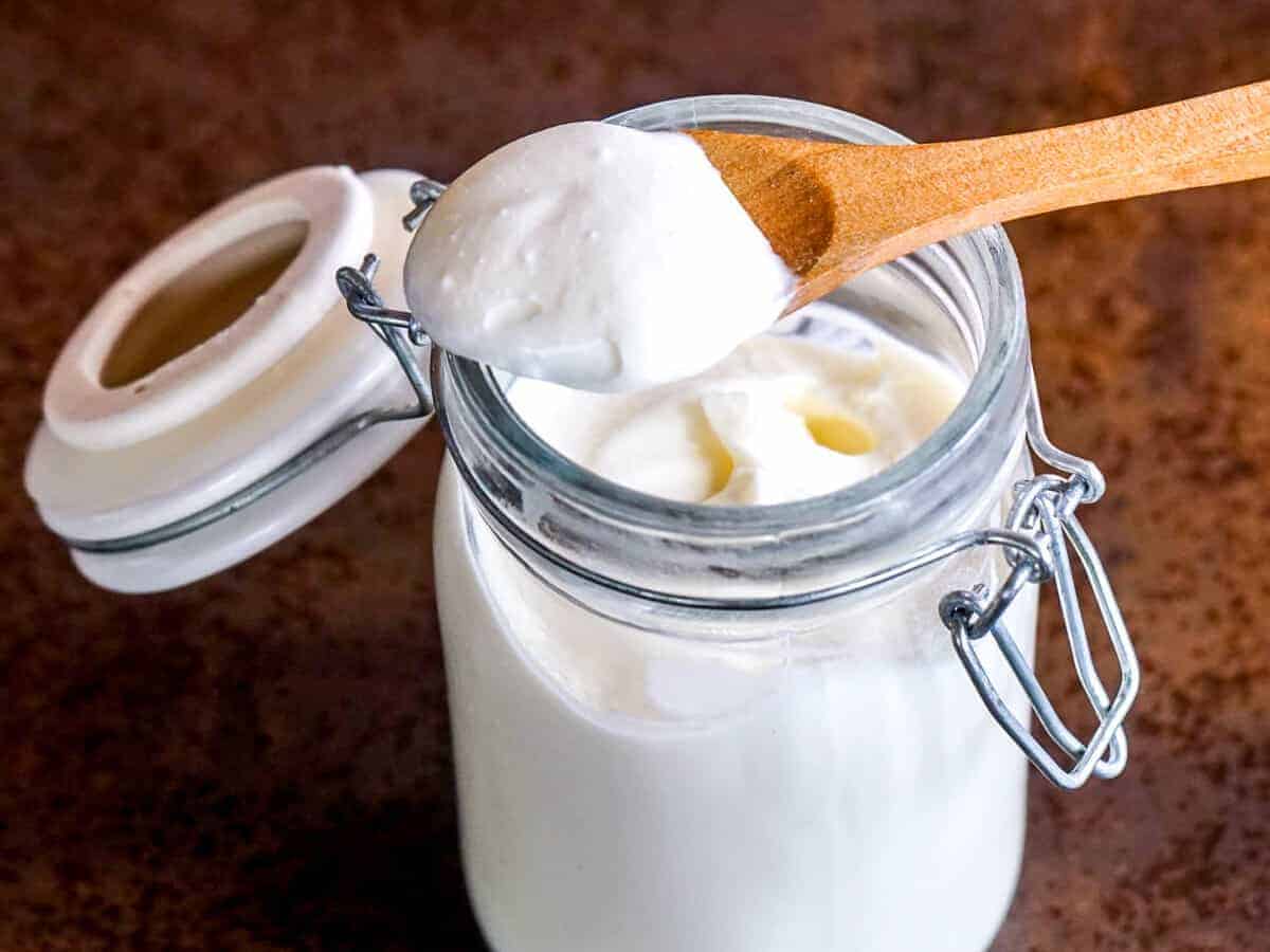 how-to-ferment-sour-cream