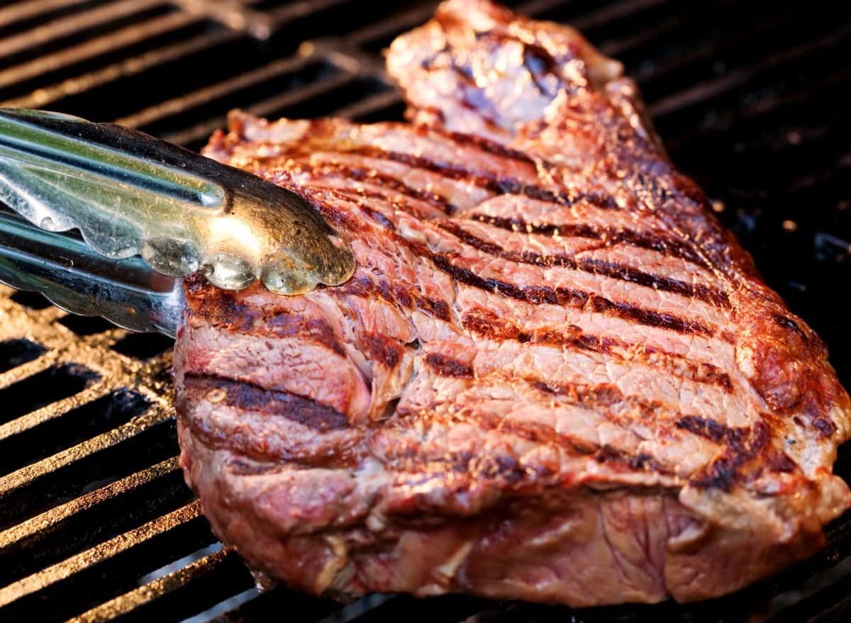 how-to-grill-a-frozen-sirloin-steak