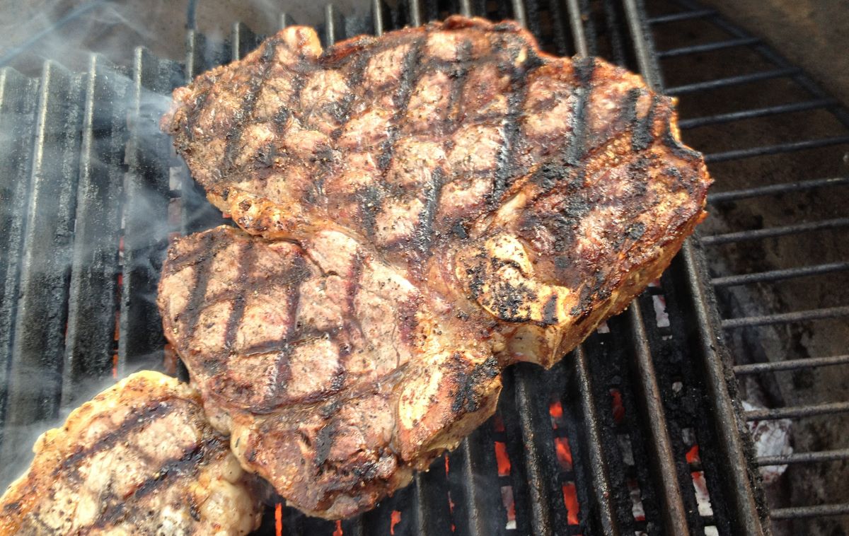 how-to-grill-a-good-porterhouse-steak