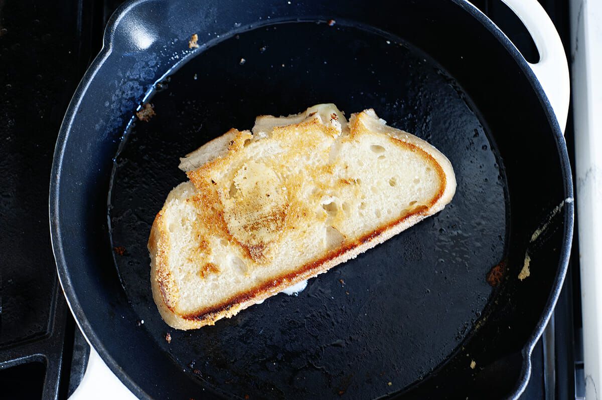 how-to-grill-a-sandwich-on-a-stove