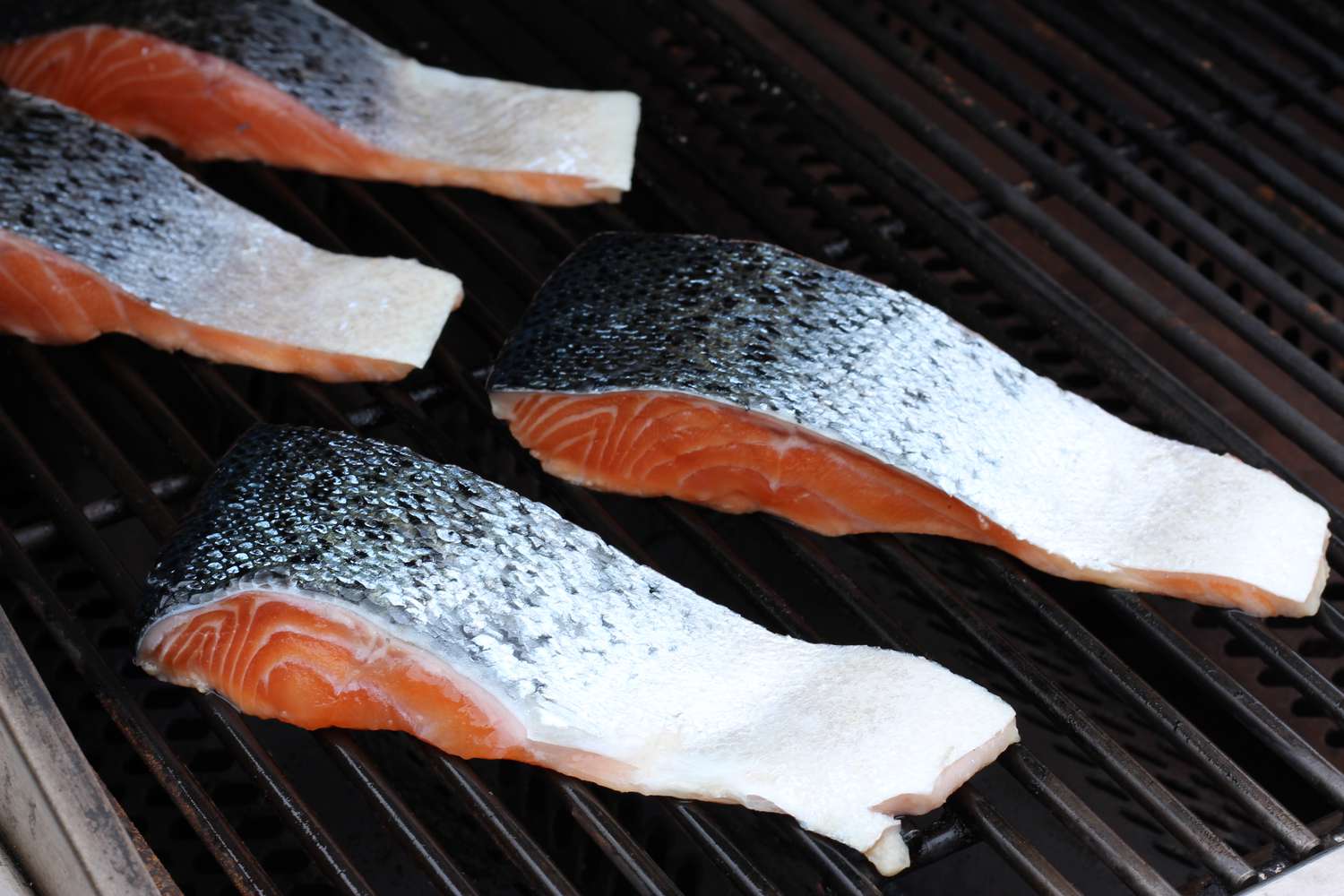 How To Grill A Skin On Salmon Fillet - Recipes.net