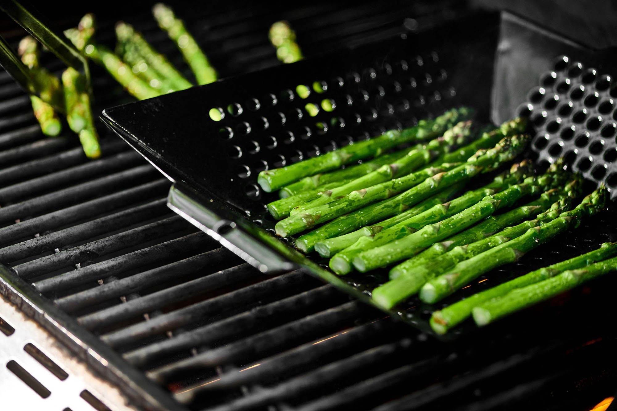 how-to-grill-asparagus-on-the-grill