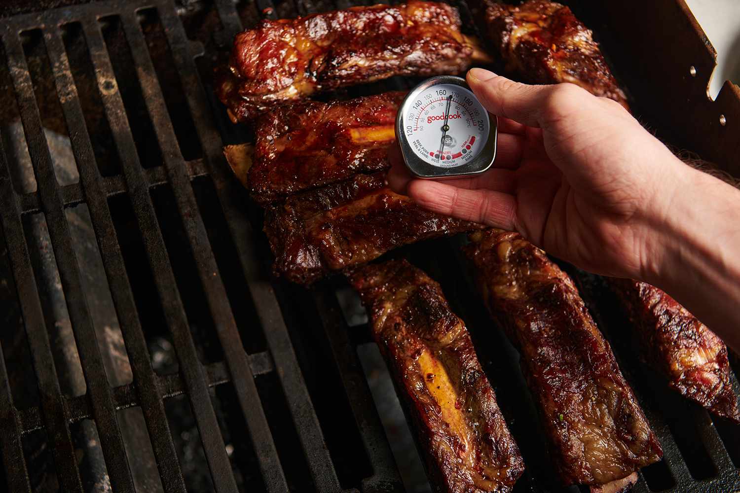 how-to-grill-beef-ribs-electric-grill