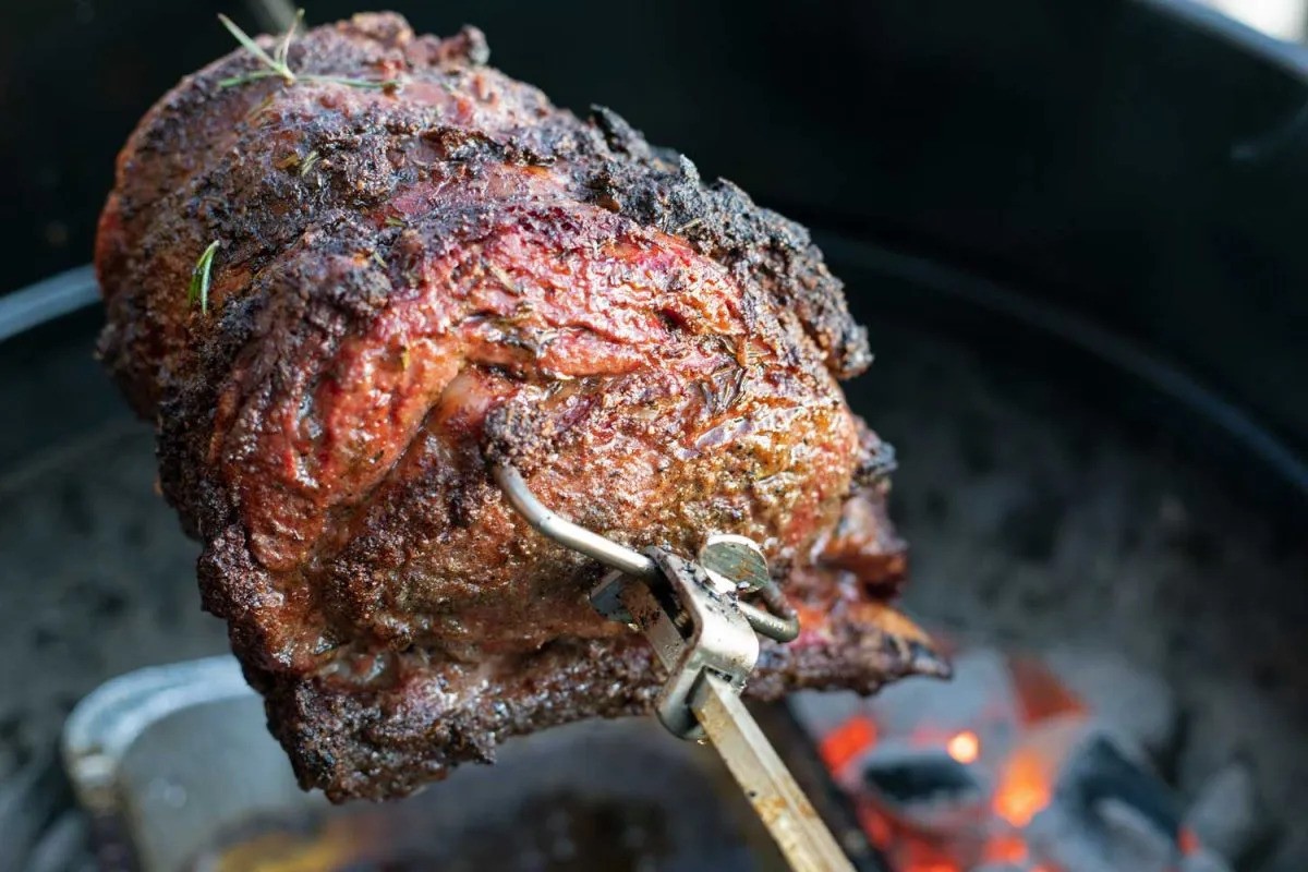 how-to-grill-bone-in-prime-rib
