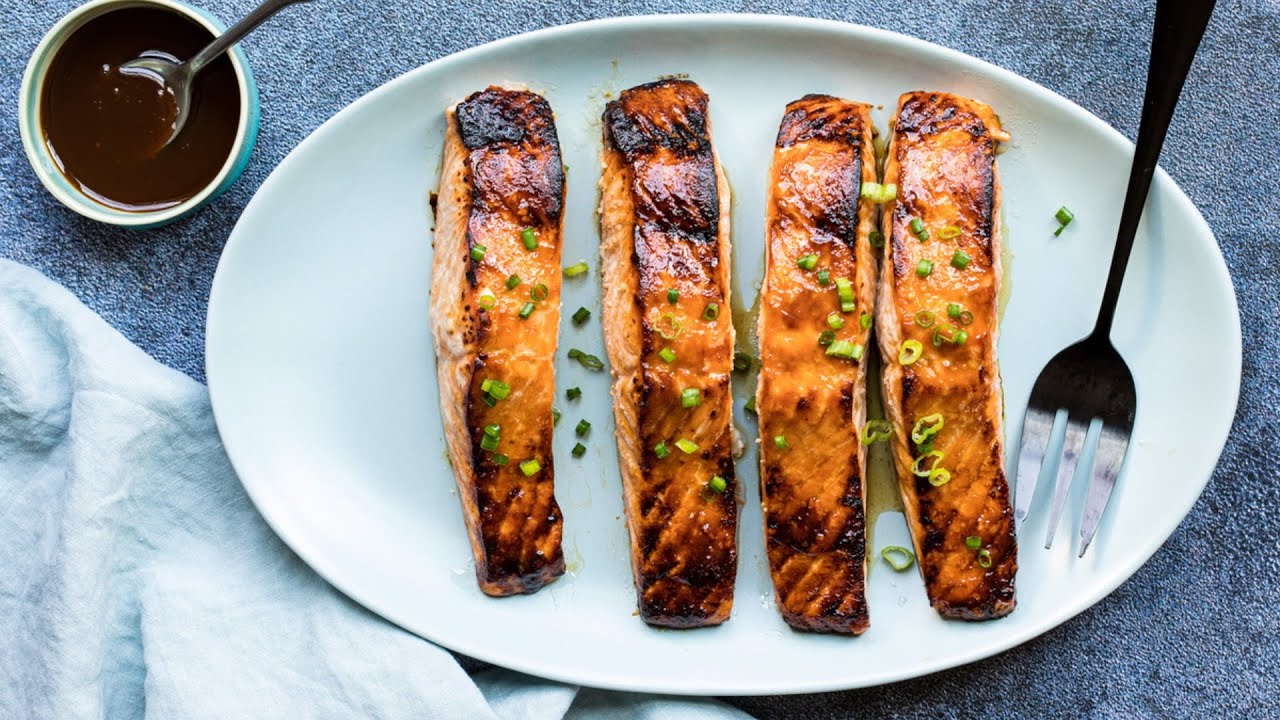 how-to-grill-bourbon-glazed-salmon