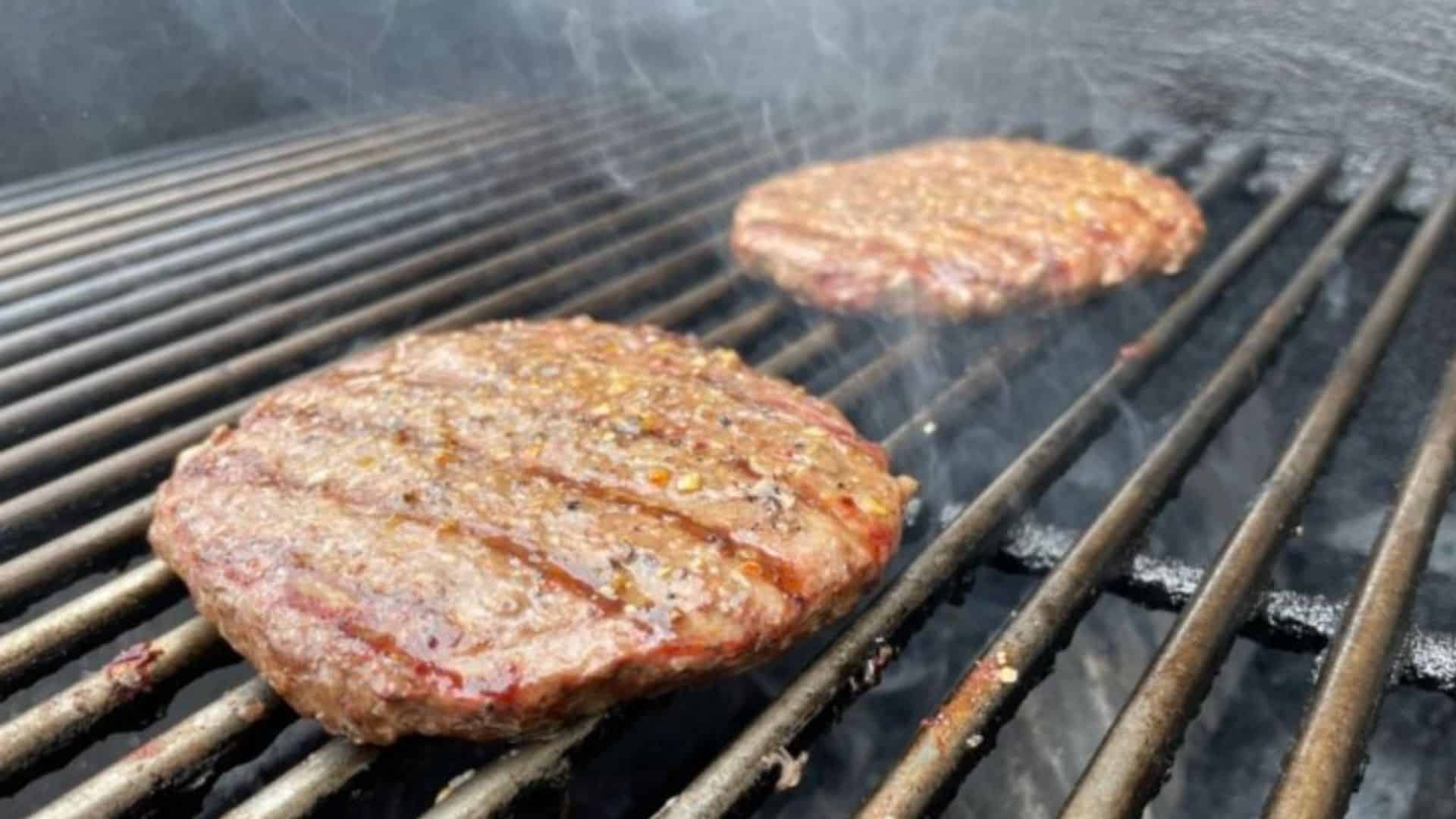how-to-grill-burgers-from-frozen