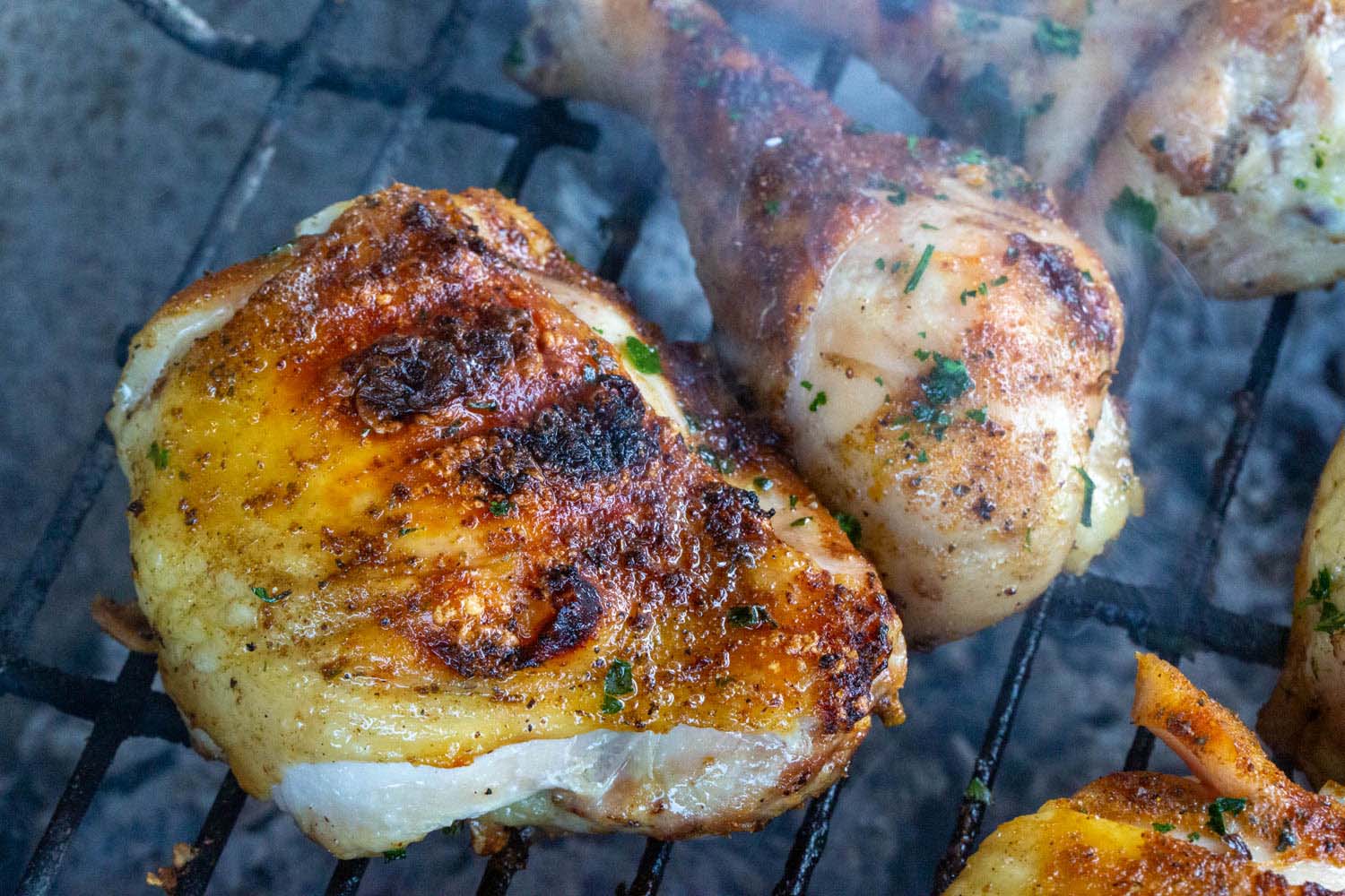how-to-grill-chicken-on-charcoal-with-no-barbeque-sauce