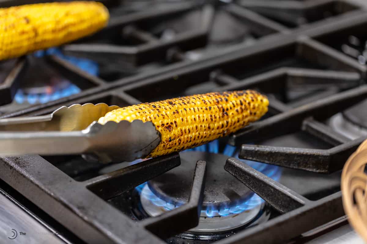 how-to-grill-corn-over-stovetop-iron-cast