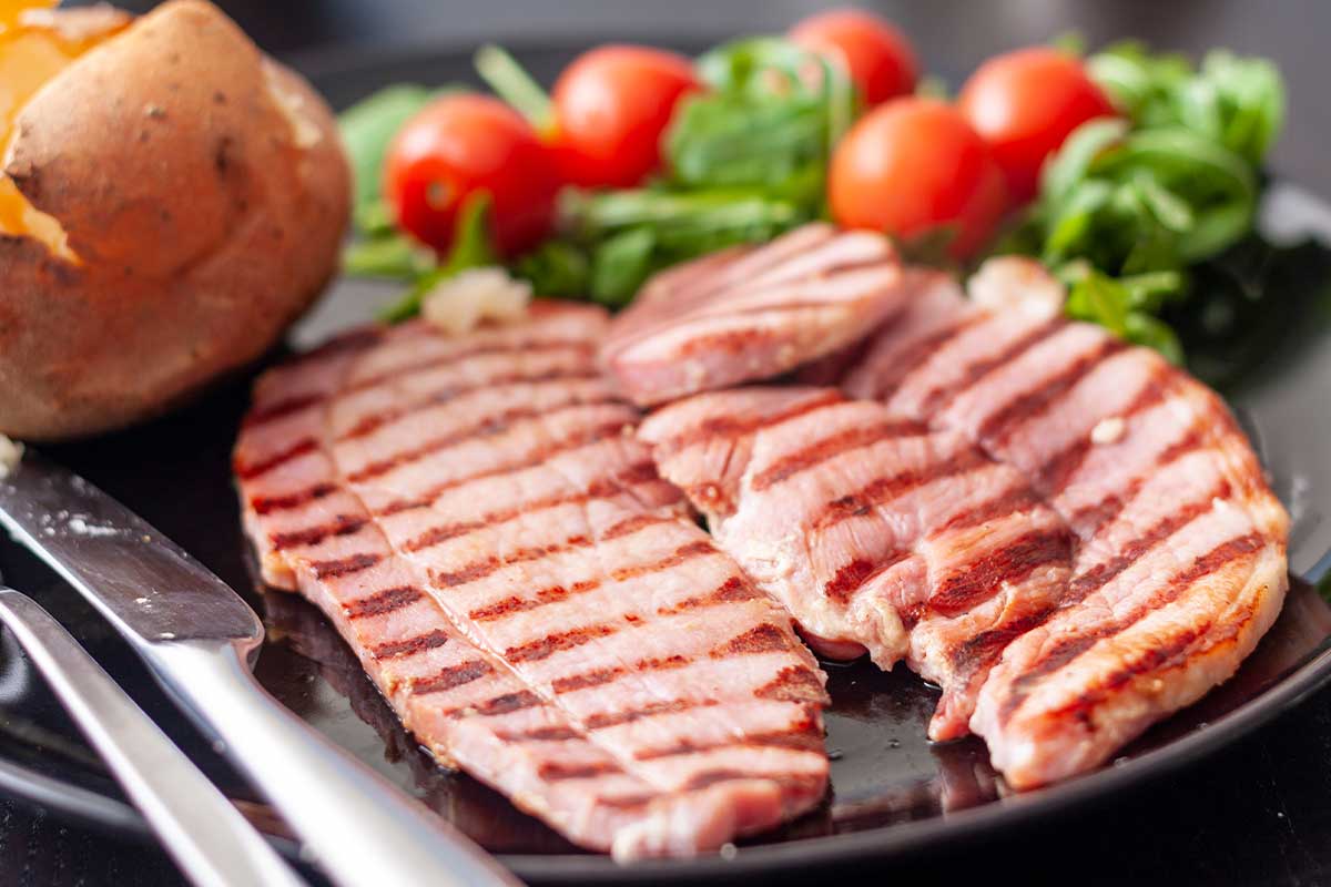 how-to-grill-gammon-steaks