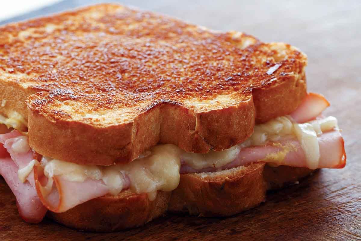 how-to-grill-ham-and-cheese-sandwich