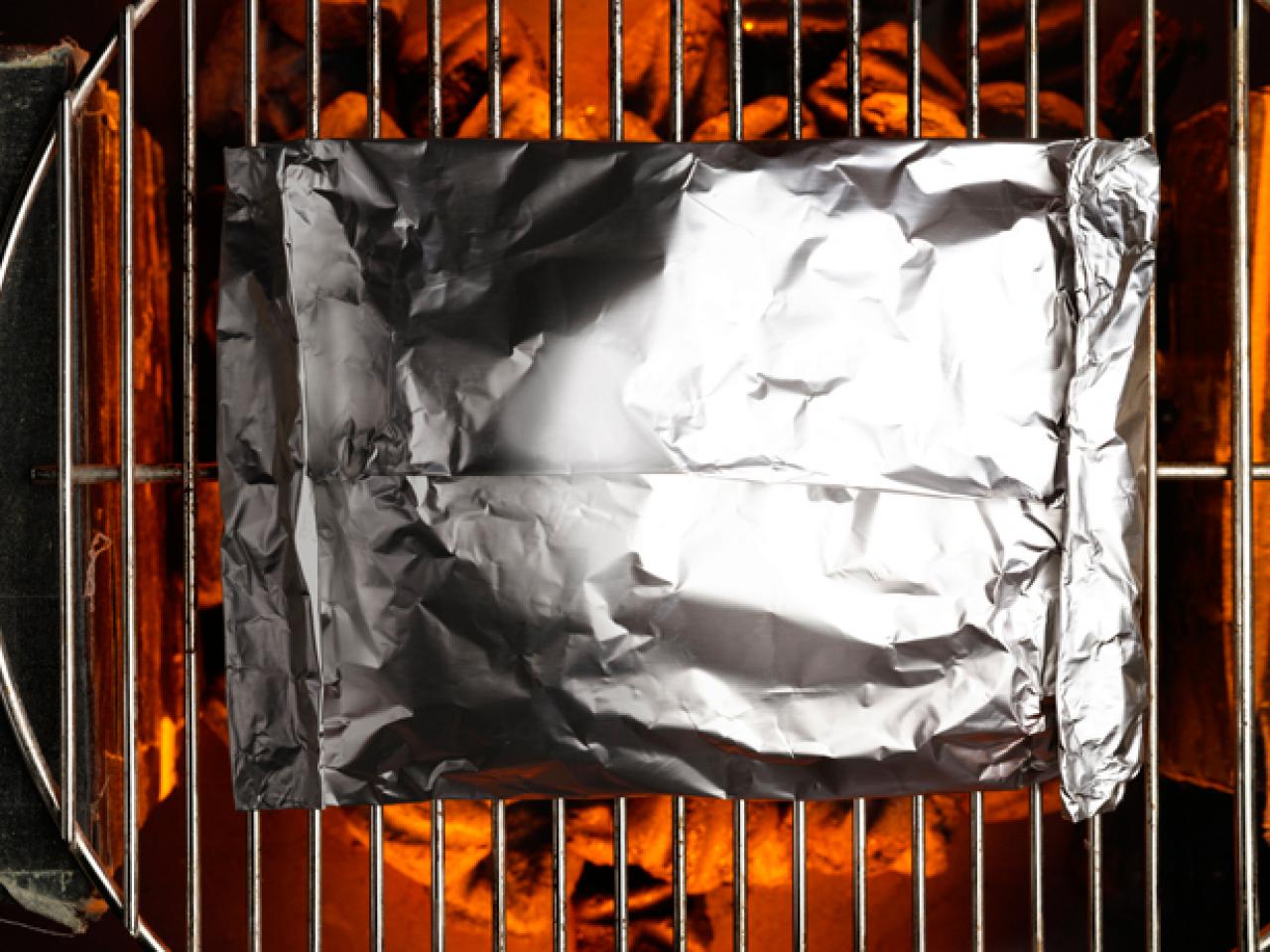 how-to-grill-hamburgers-in-foil-on-charcoal-grill