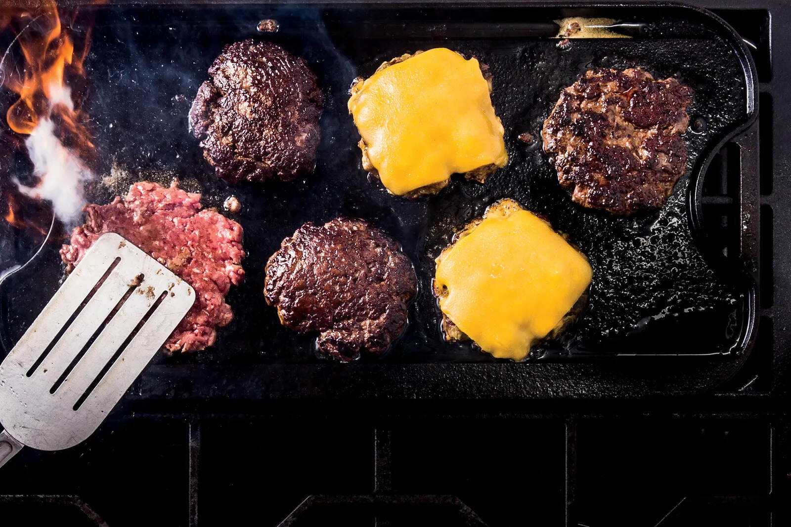 how-to-grill-hamburgers-inside