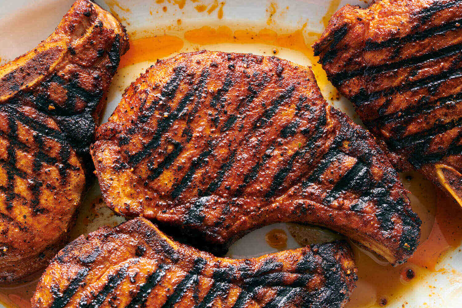 How To Grill Juicy Pork Chops On A Grill - Recipes.net