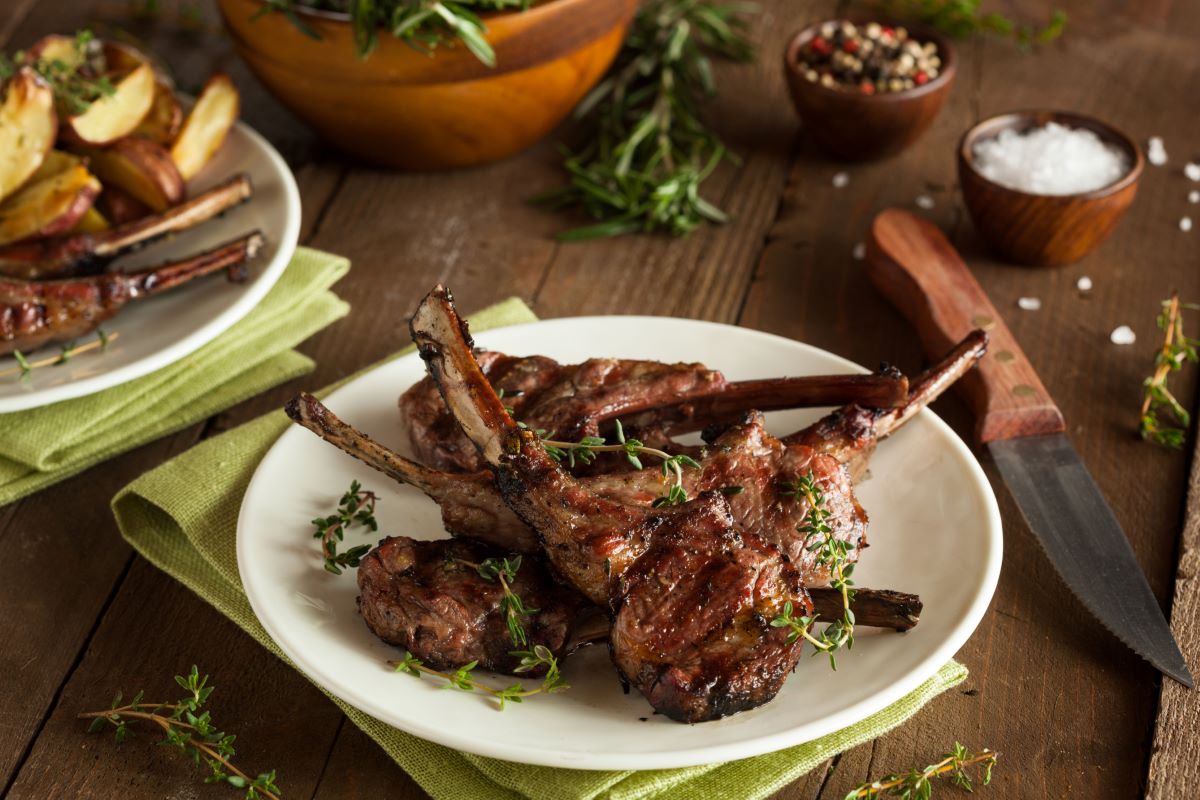 how-to-grill-lamb-chops-weber
