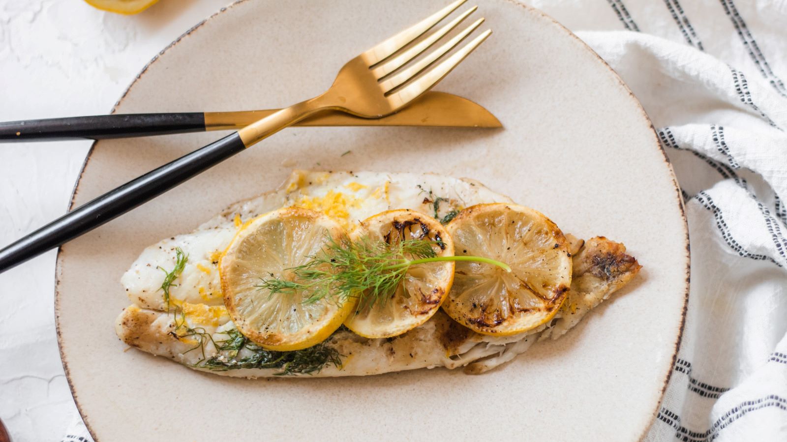 how-to-grill-marinated-orange-roughy-on-a-gas-grill