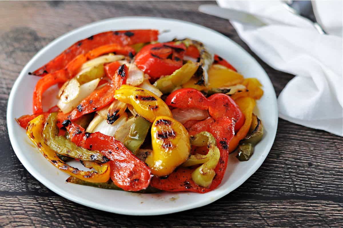 how-to-grill-peppers-and-onions-on-grill