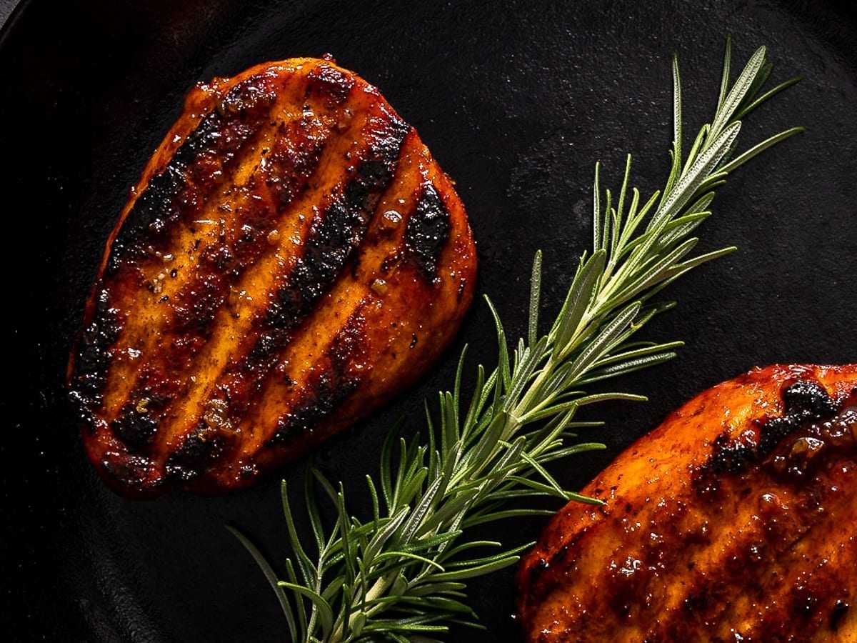 how-to-grill-pork-chops-on-traeger