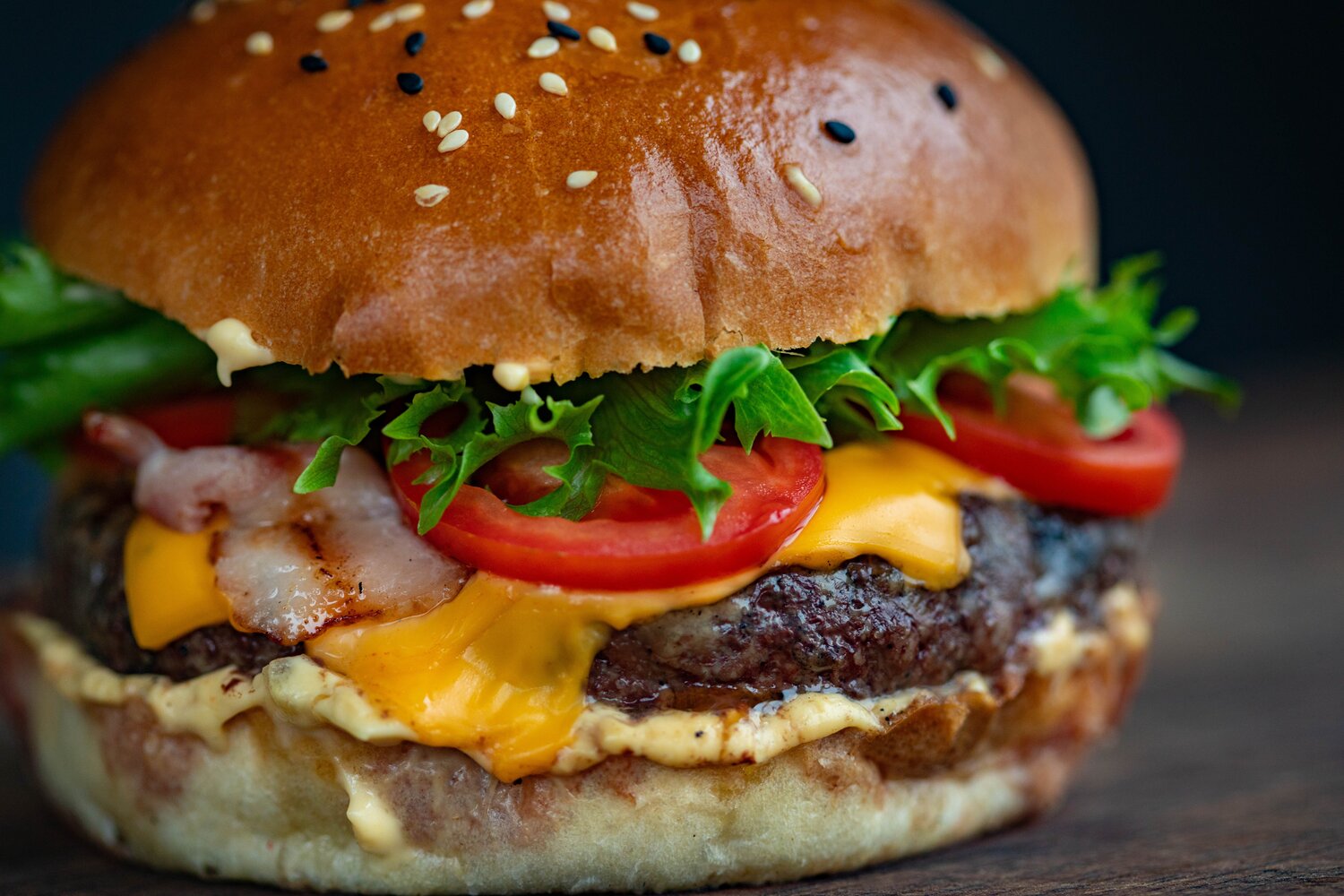 how-to-grill-really-juicy-burgers