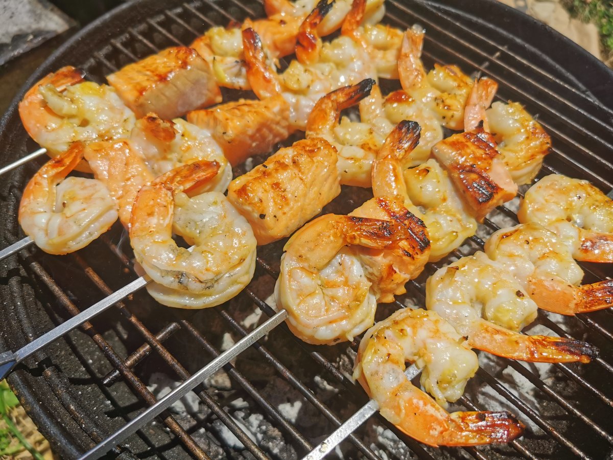 how-to-grill-salmon-and-shrimp
