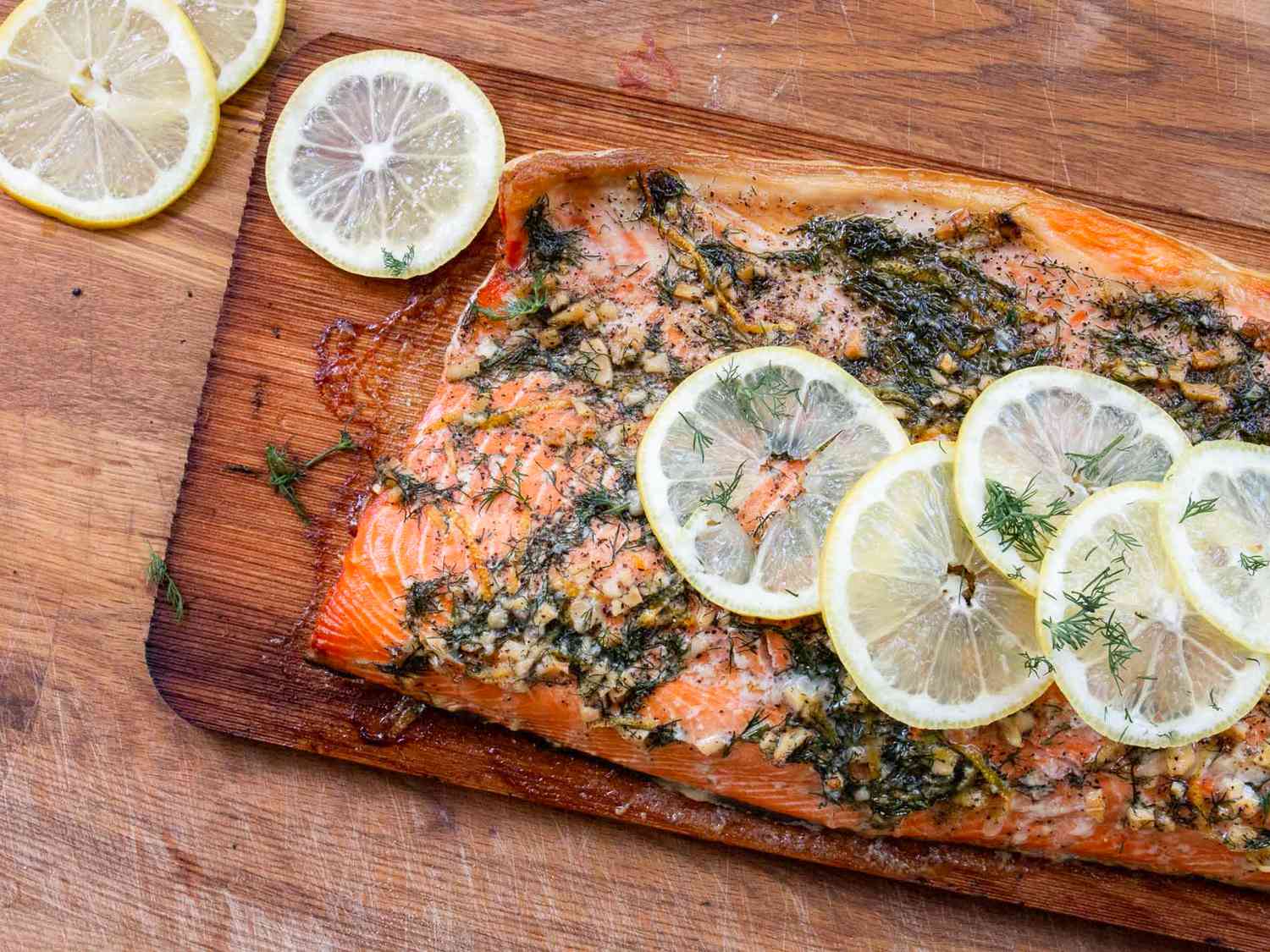 how-to-grill-salmon-on-planks