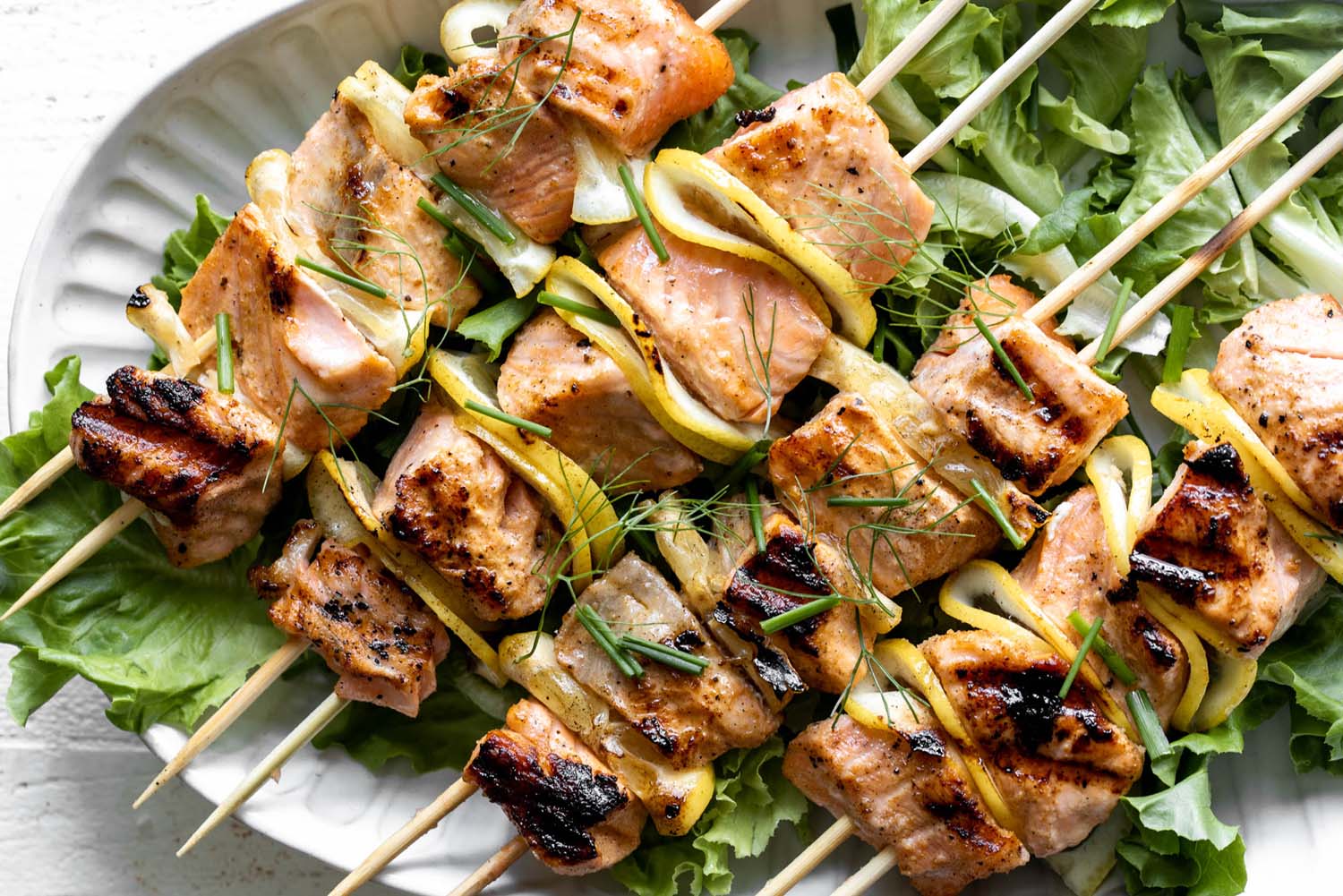 how-to-grill-salmon-on-skewers