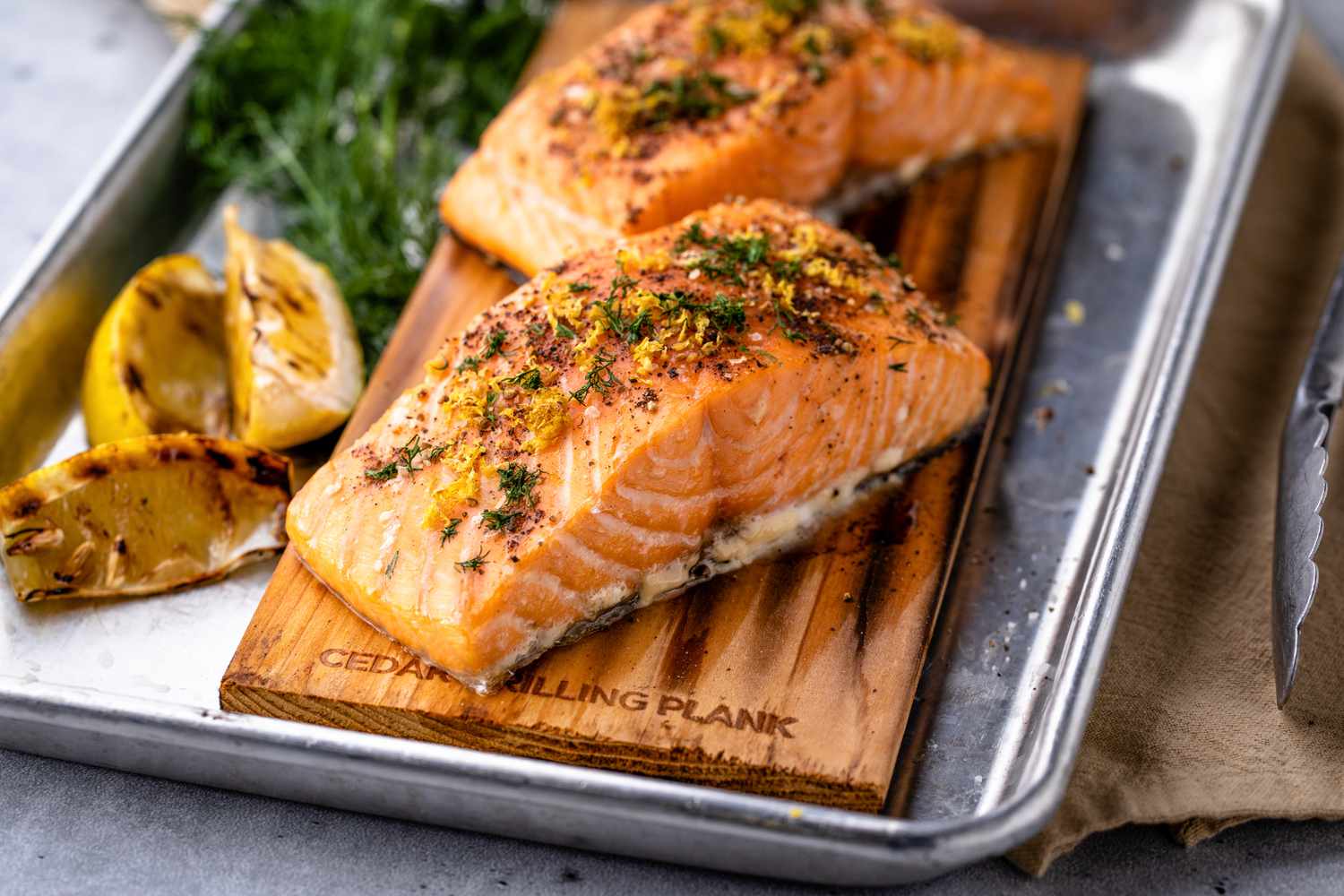 how-to-grill-salmon-with-a-plank