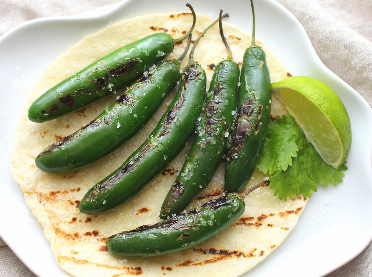 how-to-grill-serrano-peppers