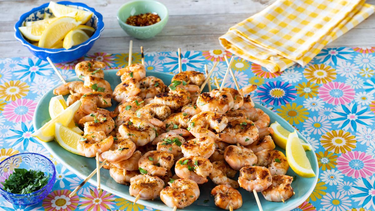 how-to-grill-shrimp-on-a-skewer