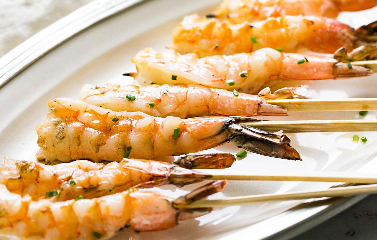 how-to-grill-shrimp-skewers-livestrong