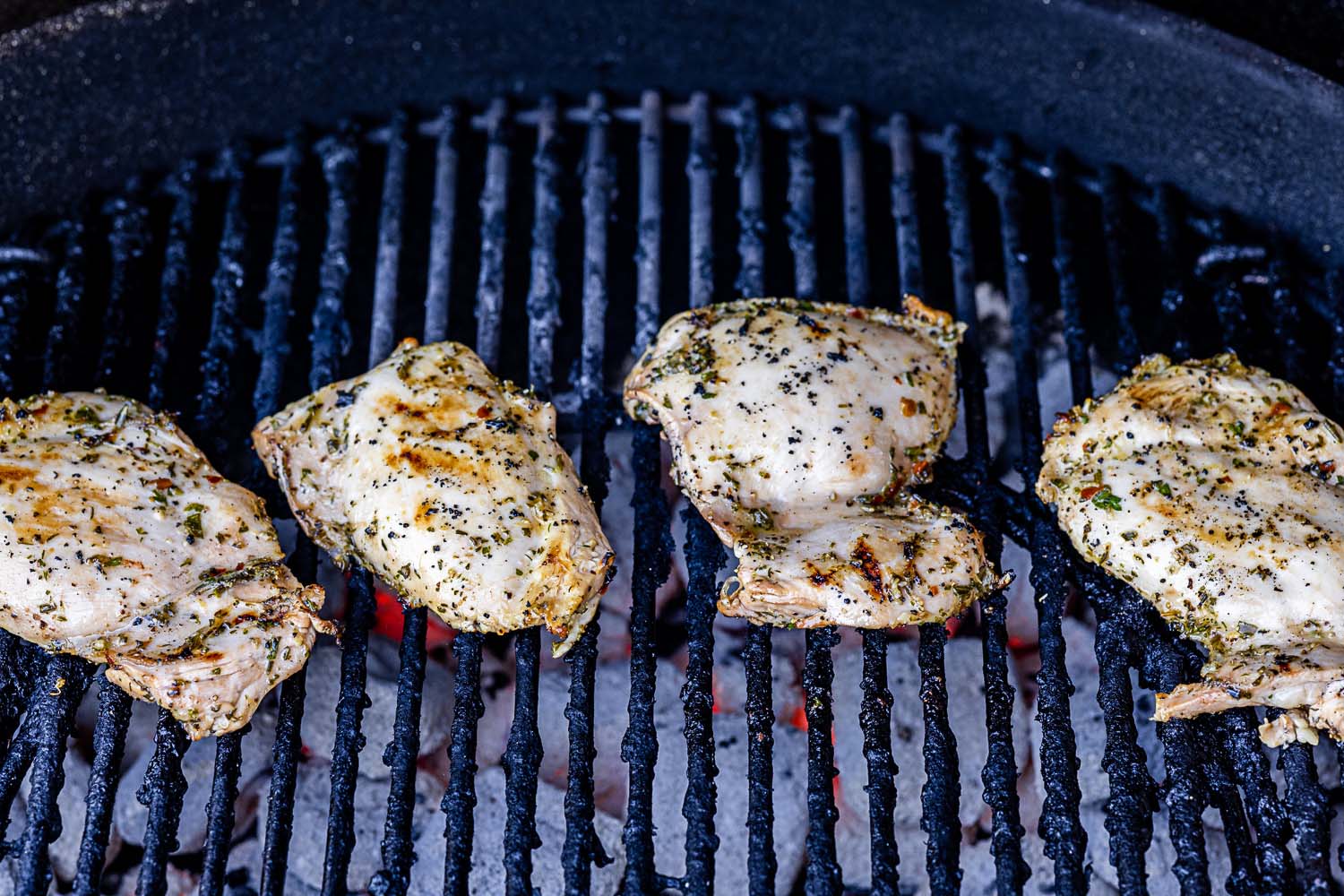 how-to-grill-skinless-chicken-thighs