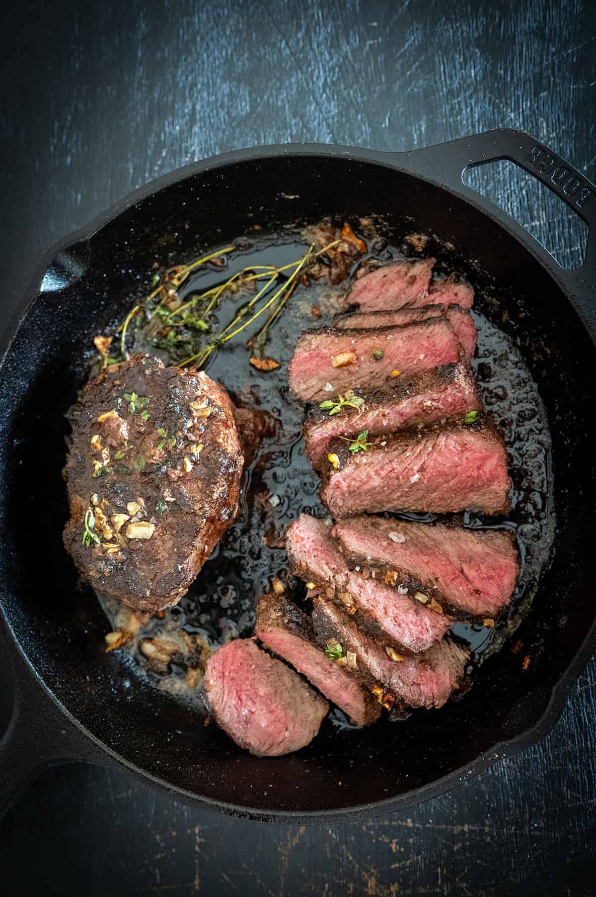 how-to-grill-steak-in-cast-iron-skillet