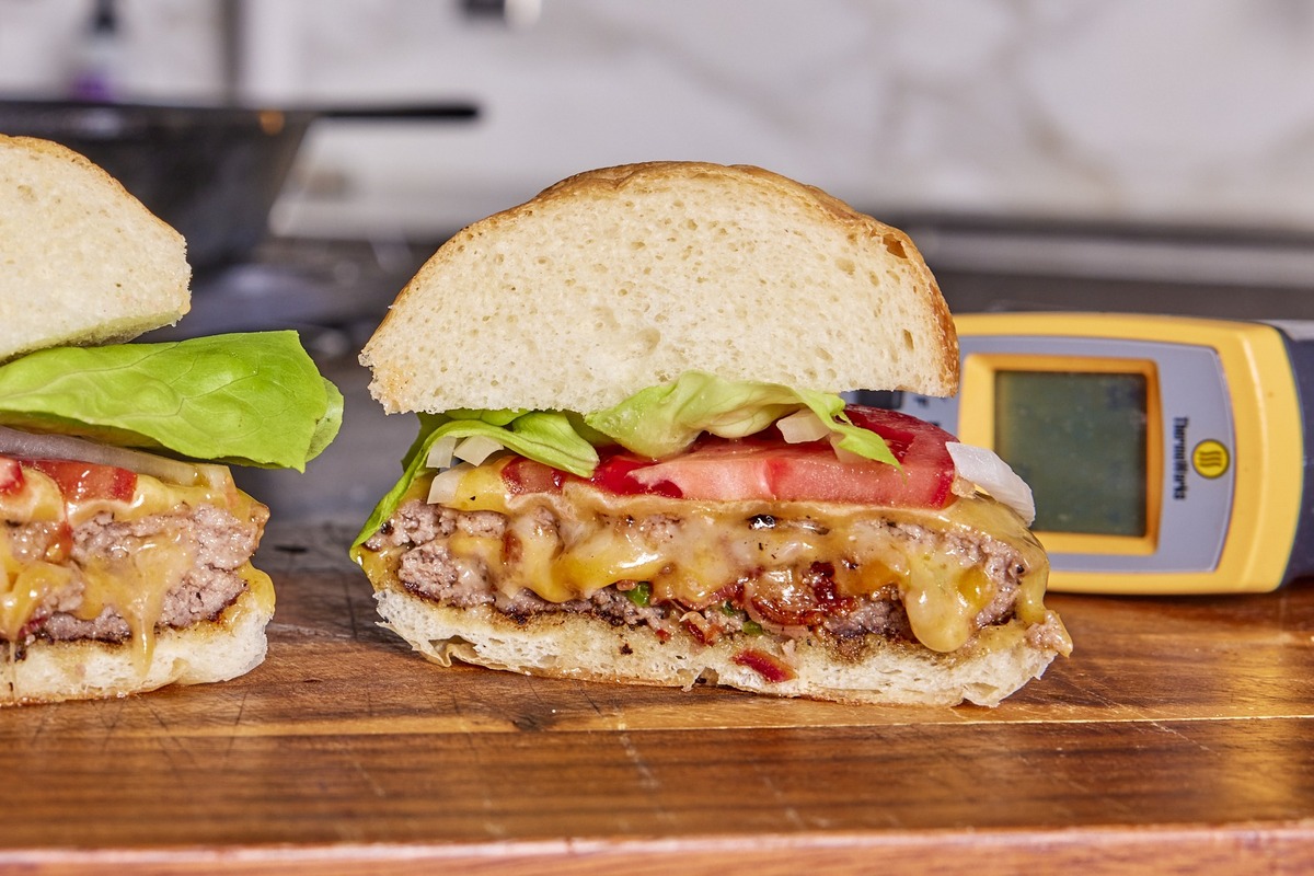how-to-grill-stuffed-cheese-burgers