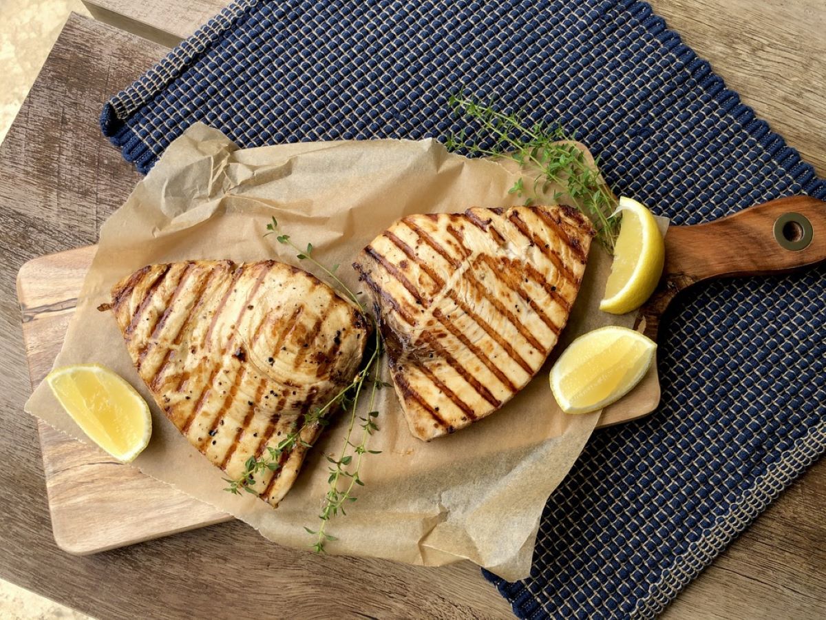 how-to-grill-swordfish-steaks