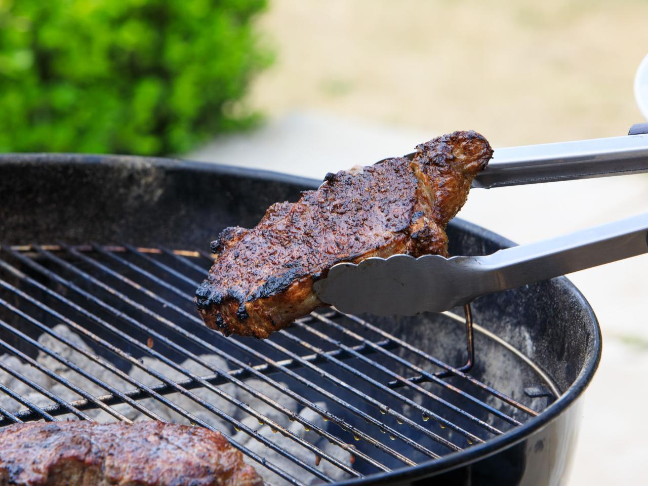 Perfect steak 2025 on charcoal grill