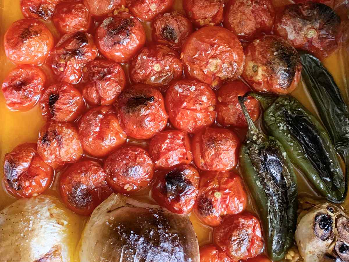 how-to-grill-tomatoes-skillet-whole