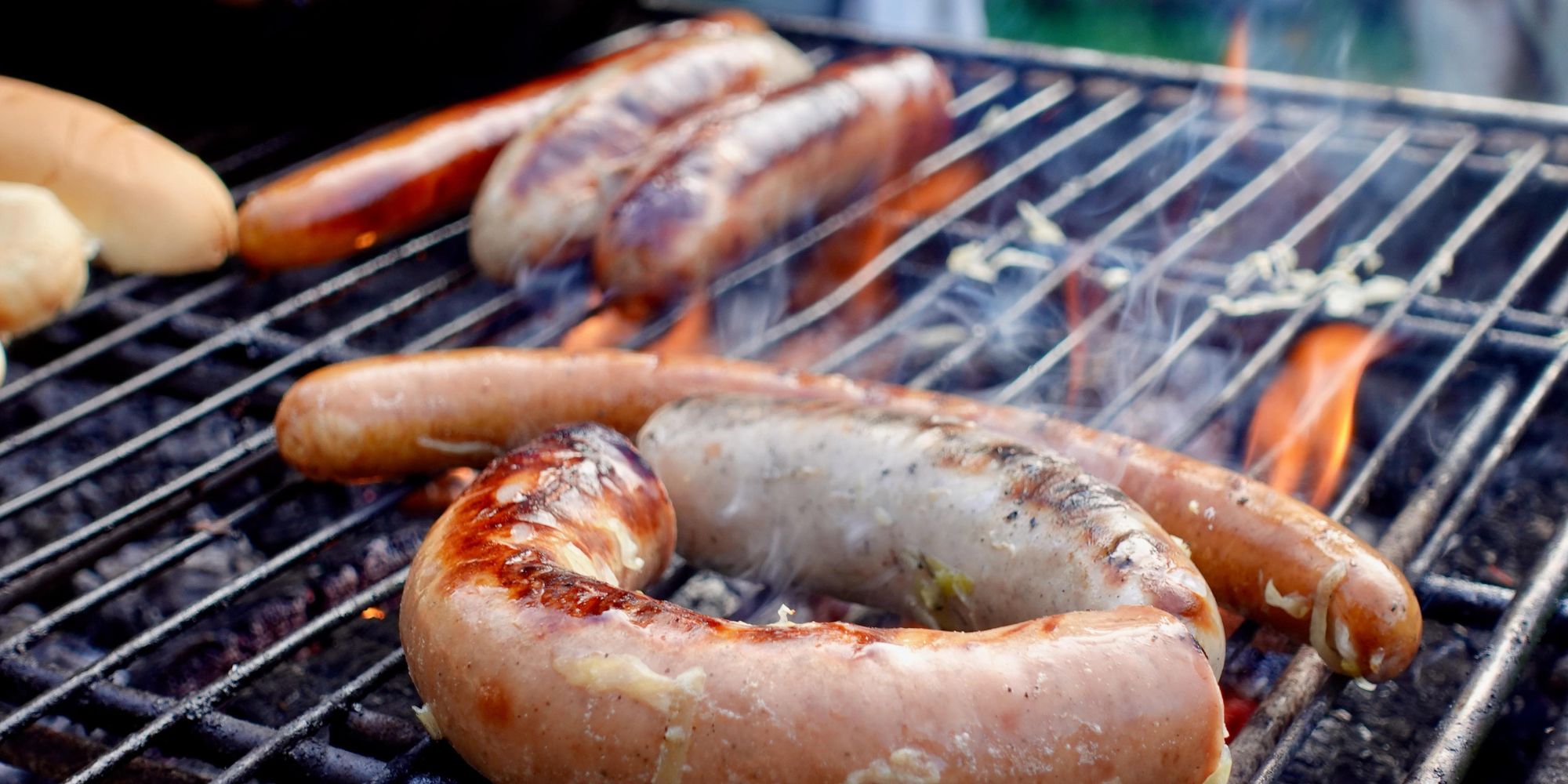 how-to-grill-uncooked-sausage